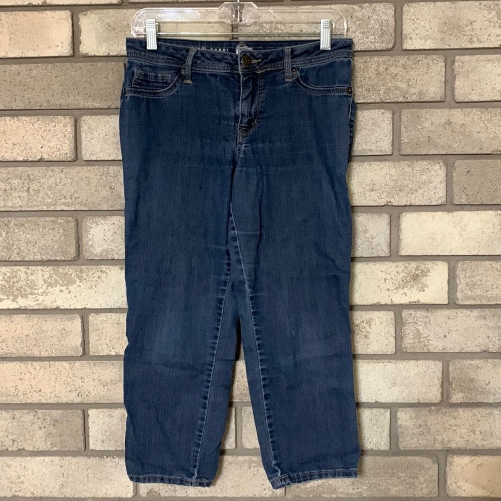3for$20 Capri jean size 4